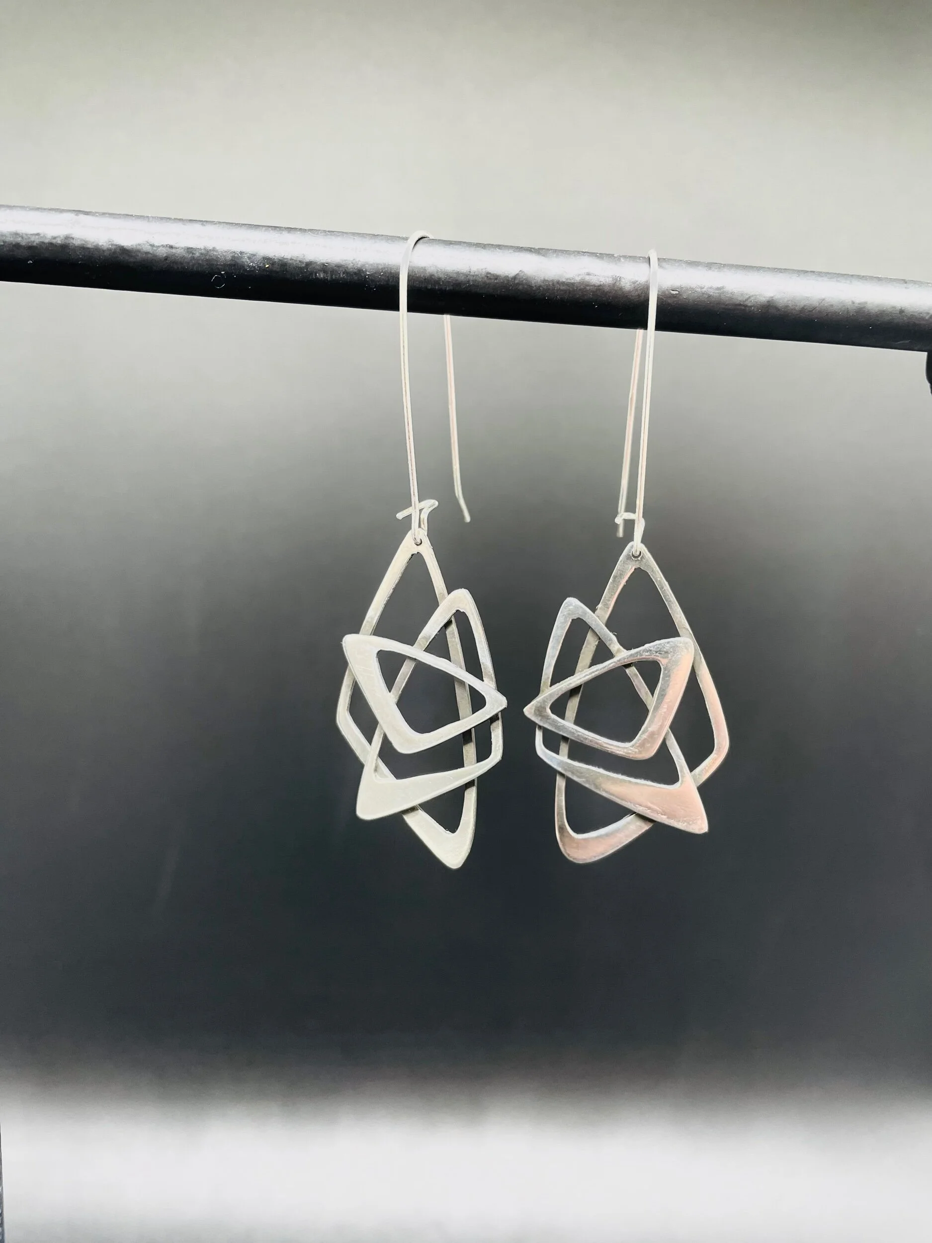 90908DA6-3DD9-4C80-8394-88AF3D38AEA5