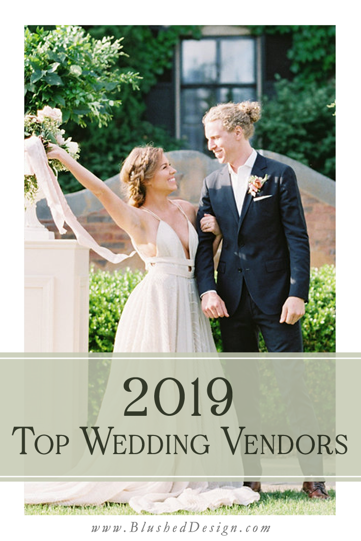 Find the perfect photographer for your wedding, the perfect wedding planner, the best of the best wedding cake bakery for your wedding!  My guide to the best wedding vendors for 2019!  Selected by a wedding industry pro! #midewestwedding #weddingven…
