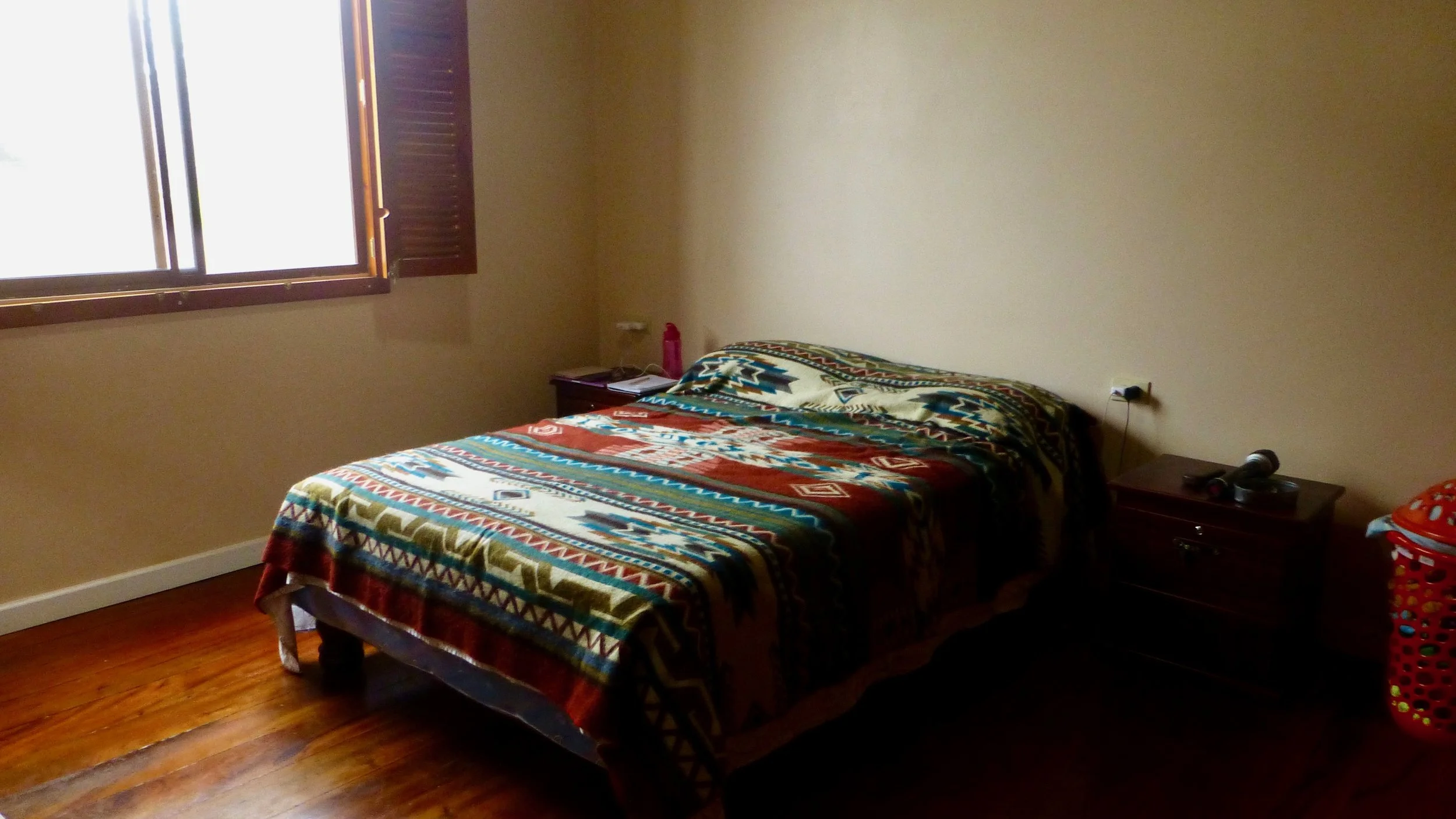 Master bedroom queen size bed