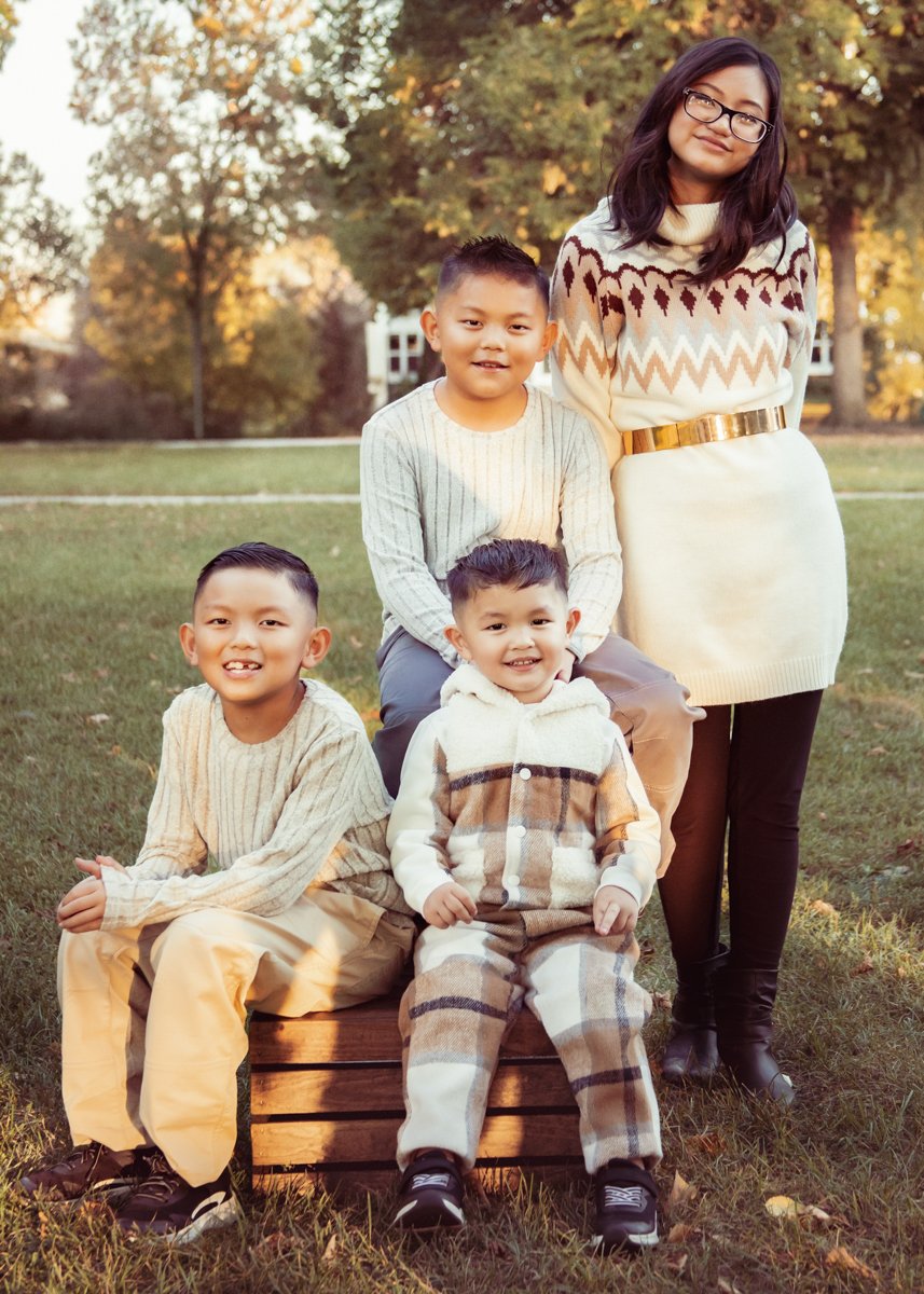 Xiong_Family_10012023_002 Copy.jpeg
