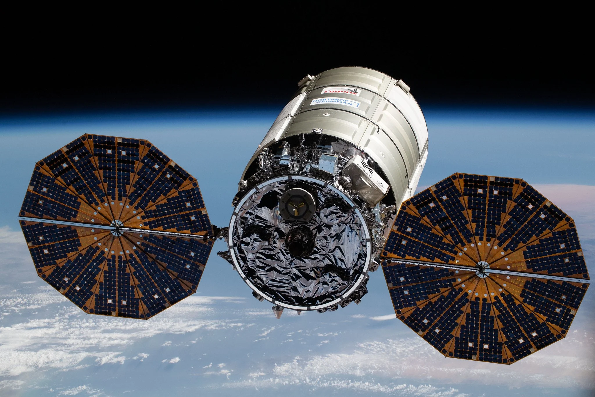 NG-17 Cygnus reaches the ISS