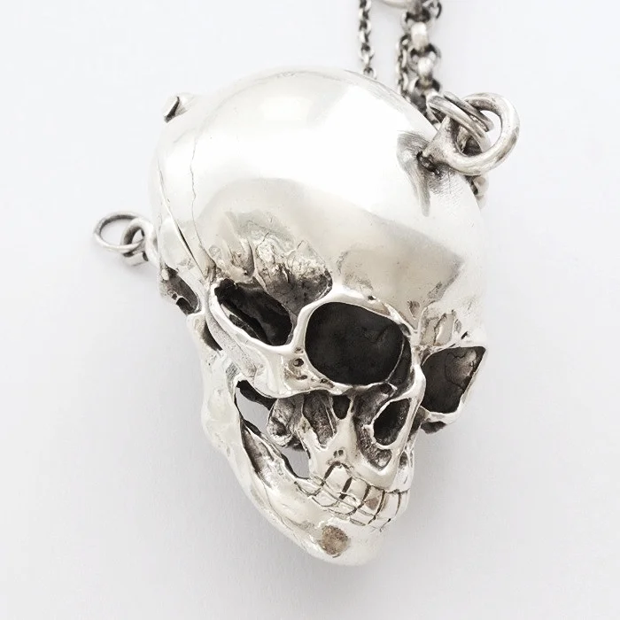 SKULL1.jpg