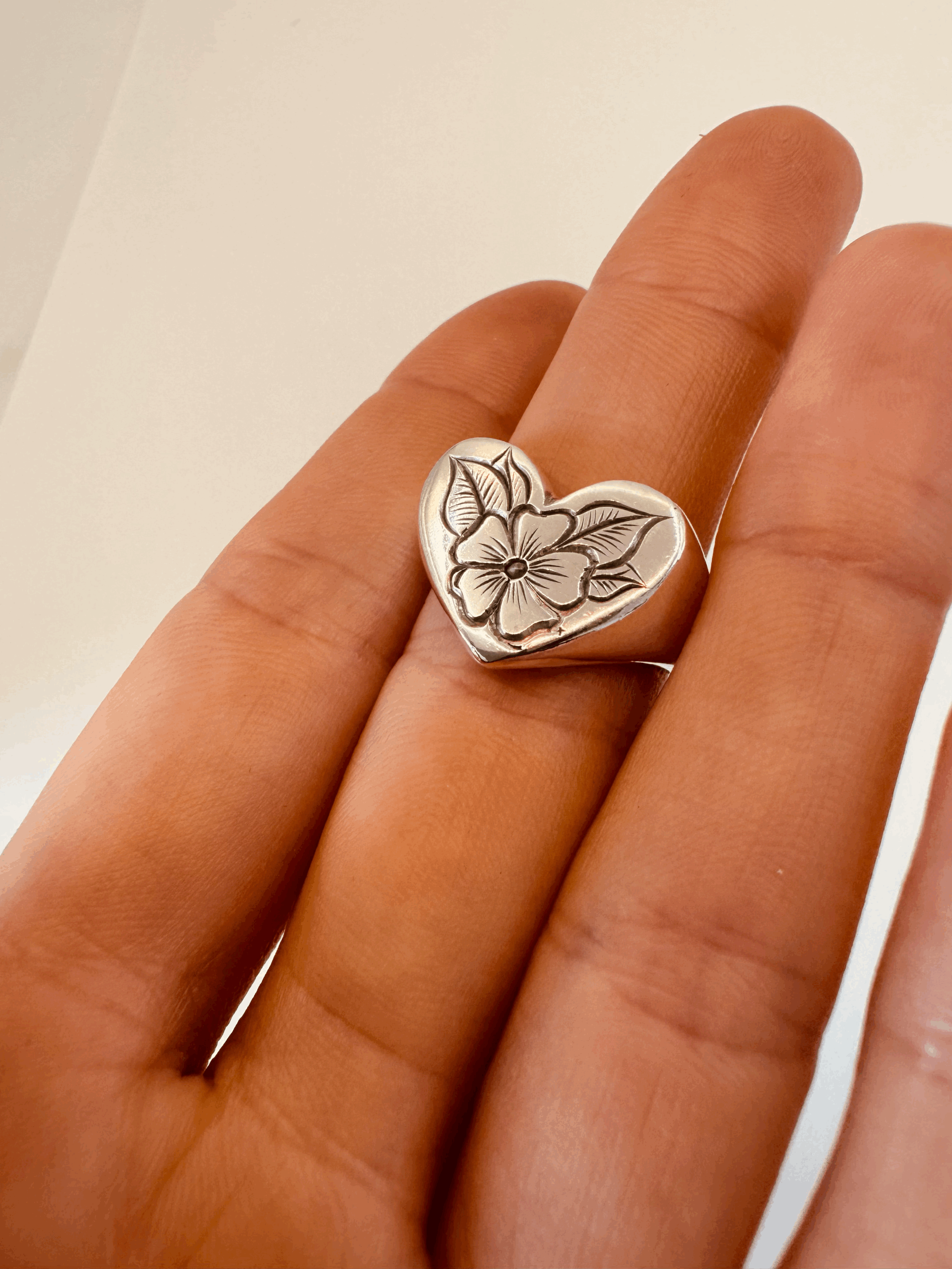 WILDFLOWER HEART RING