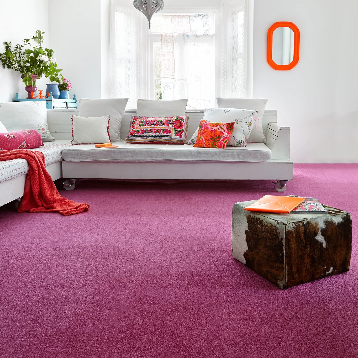 Low End - Amberley Twist Plain Carpet (Image: Carpet Right)