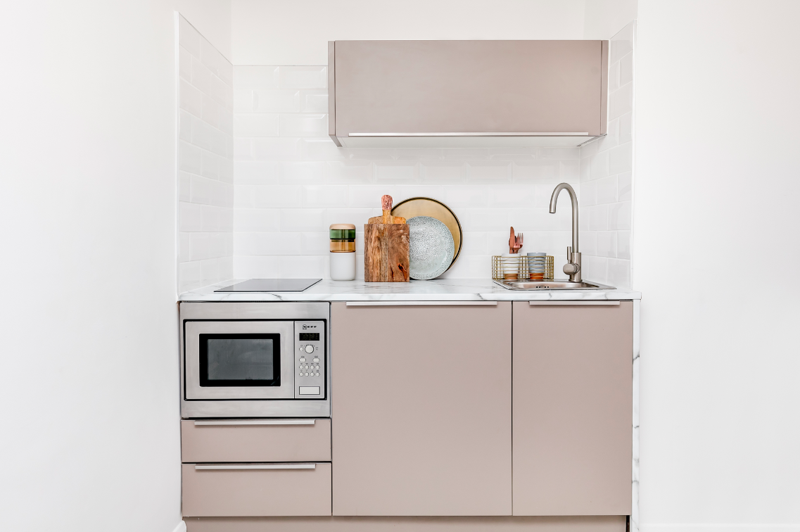 Our Dalston Studio apartment featured a classic Pullman kitchen design.