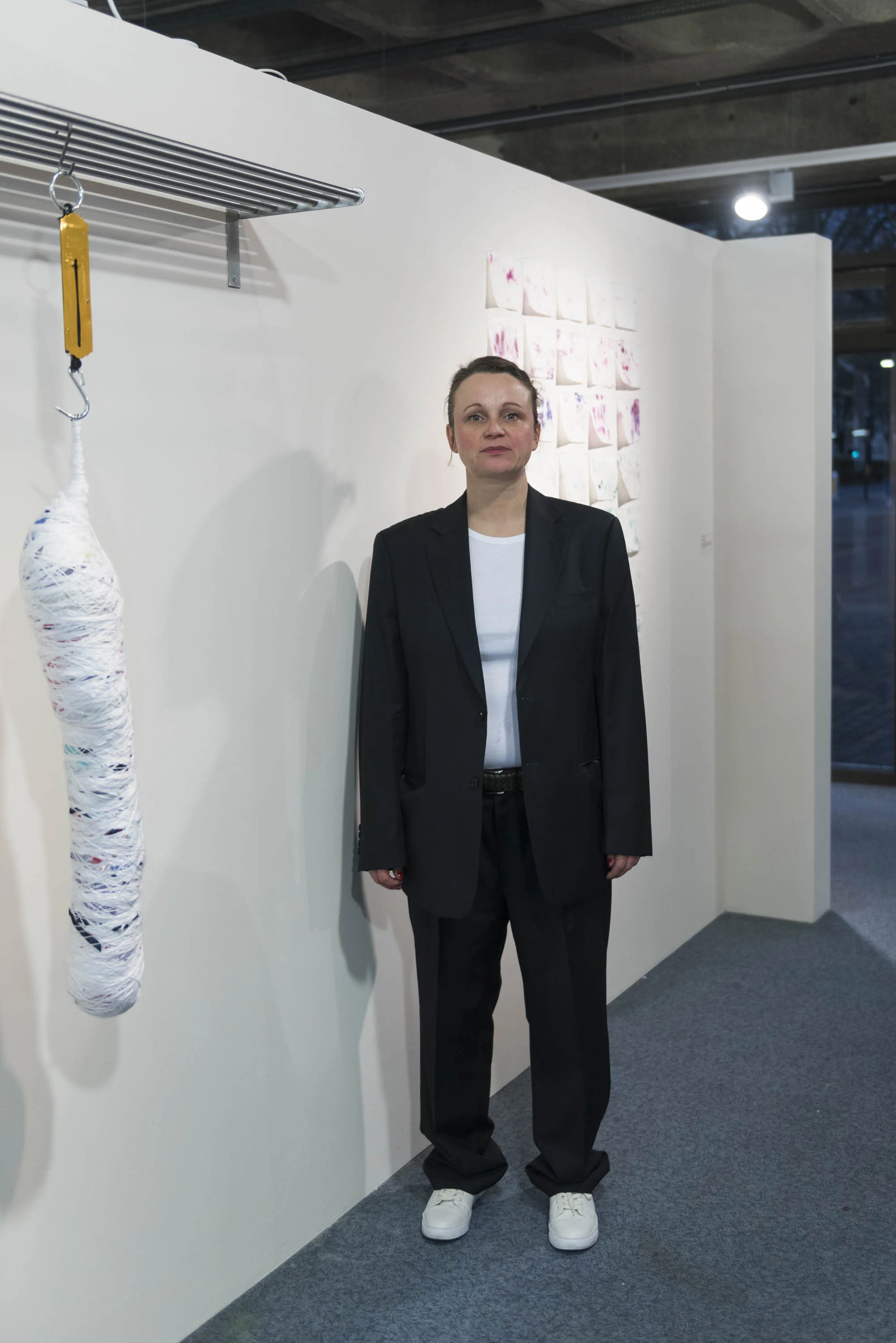 Anna_B_Sexton_Taxing_performance_Nov_2017_TOMA_Beecroft_Gallery_photo_by_Lisa_Drew (3).jpg