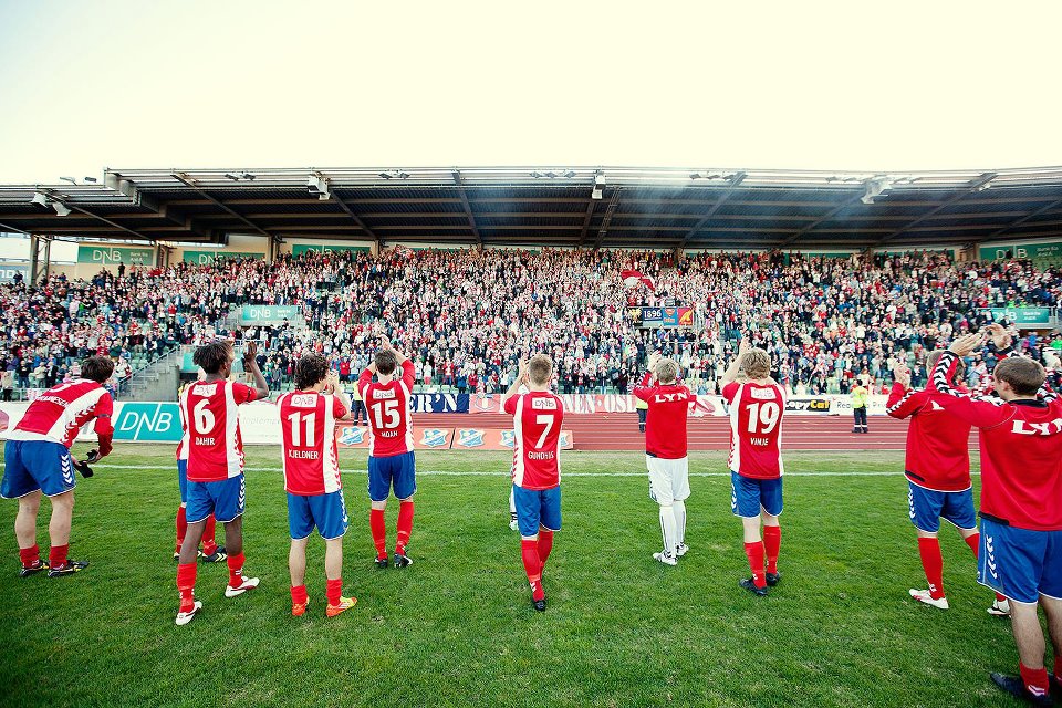 Gode minner også fra Bislett. Bastionen fylte Store Stå til randen da Lyn tok imot VIF i cupen 1. mai 2012. (Foto: BillyBonkers)
