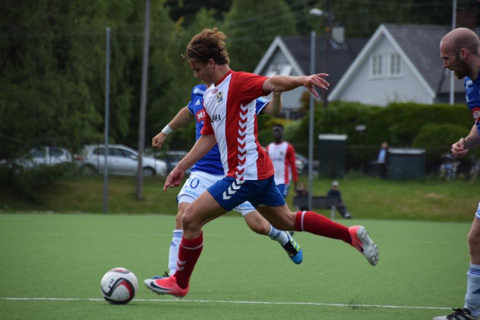 Eivind Fallås Dahl traff tverrligger i sin første kamp fra start