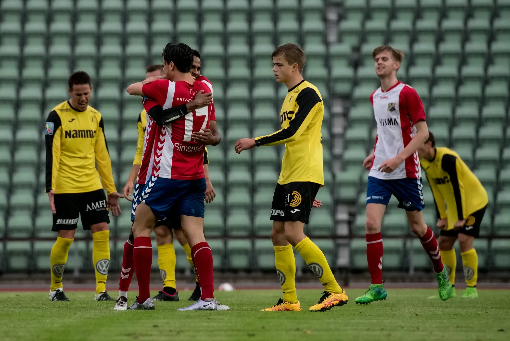 FB_Lyn-Raufoss2_1-0_2017_LarsOpstad_055.jpg