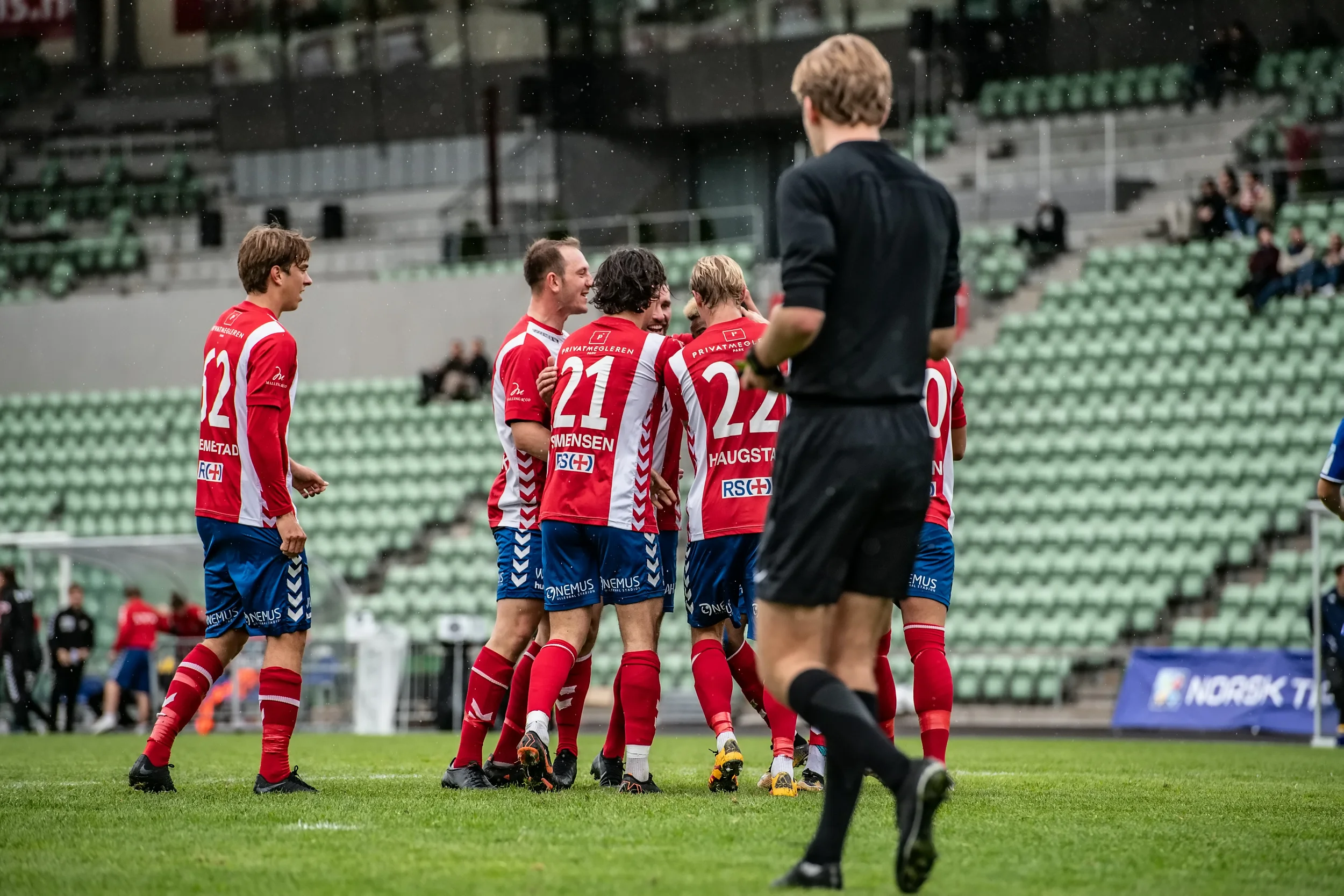 Før kampen: Lyn - Harstad