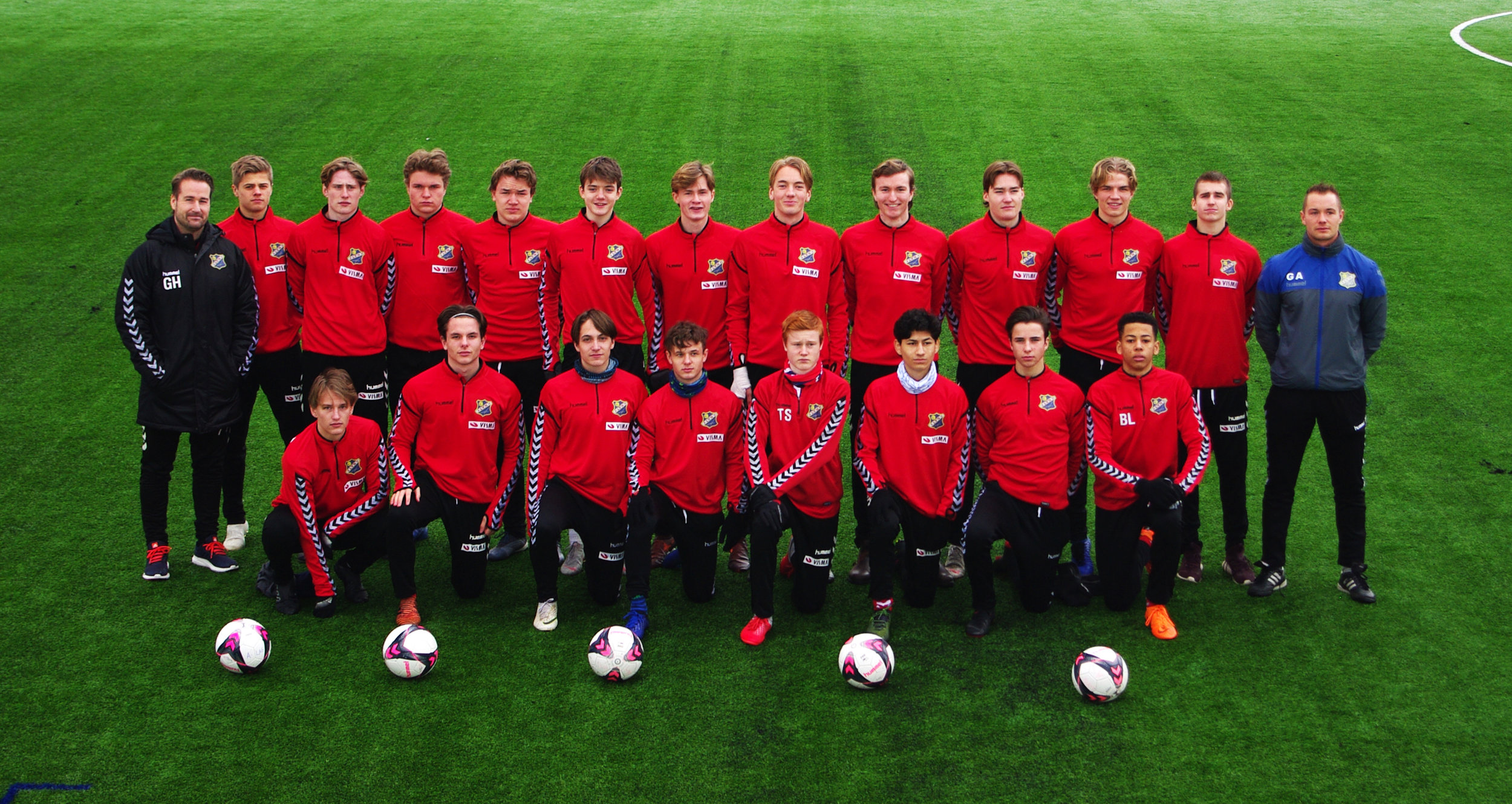 Lagbilde under treningscampen til juniorlaget. Foto: Lyn1896.no