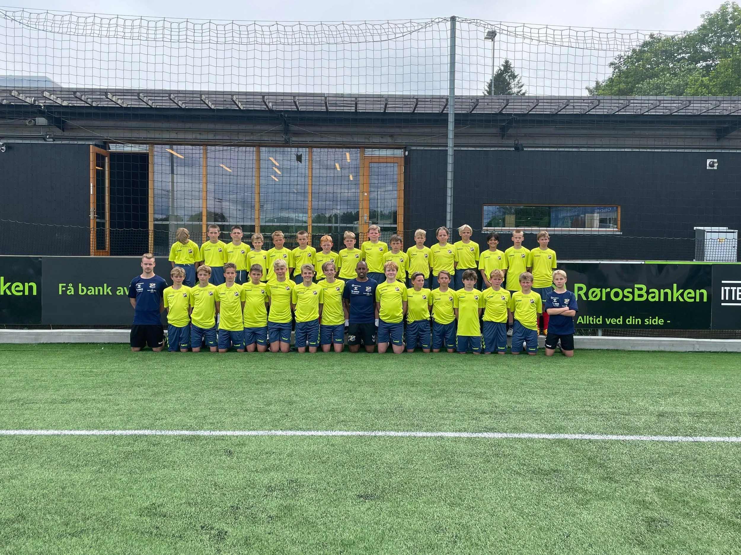 2 fantastiske uker med fotballskole er over.