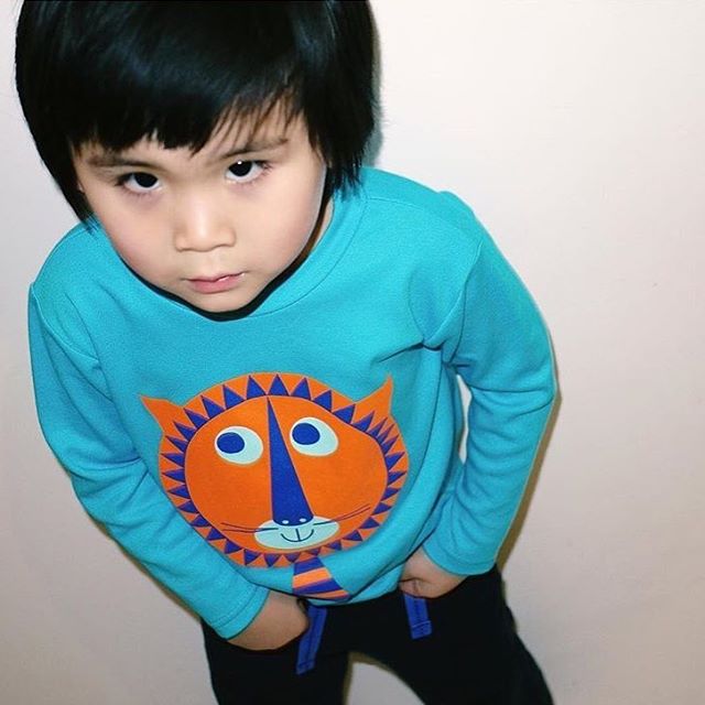 LOUVEA bold colourful range are non-gender that can be enjoyed by both girls and boys alike.
#unisexkidsclothes #madeinuk #kidsfashion #colourfulkids #childrenwear #screenprinted #lion
#illustrationoftheday #kidstee #kidsbrand