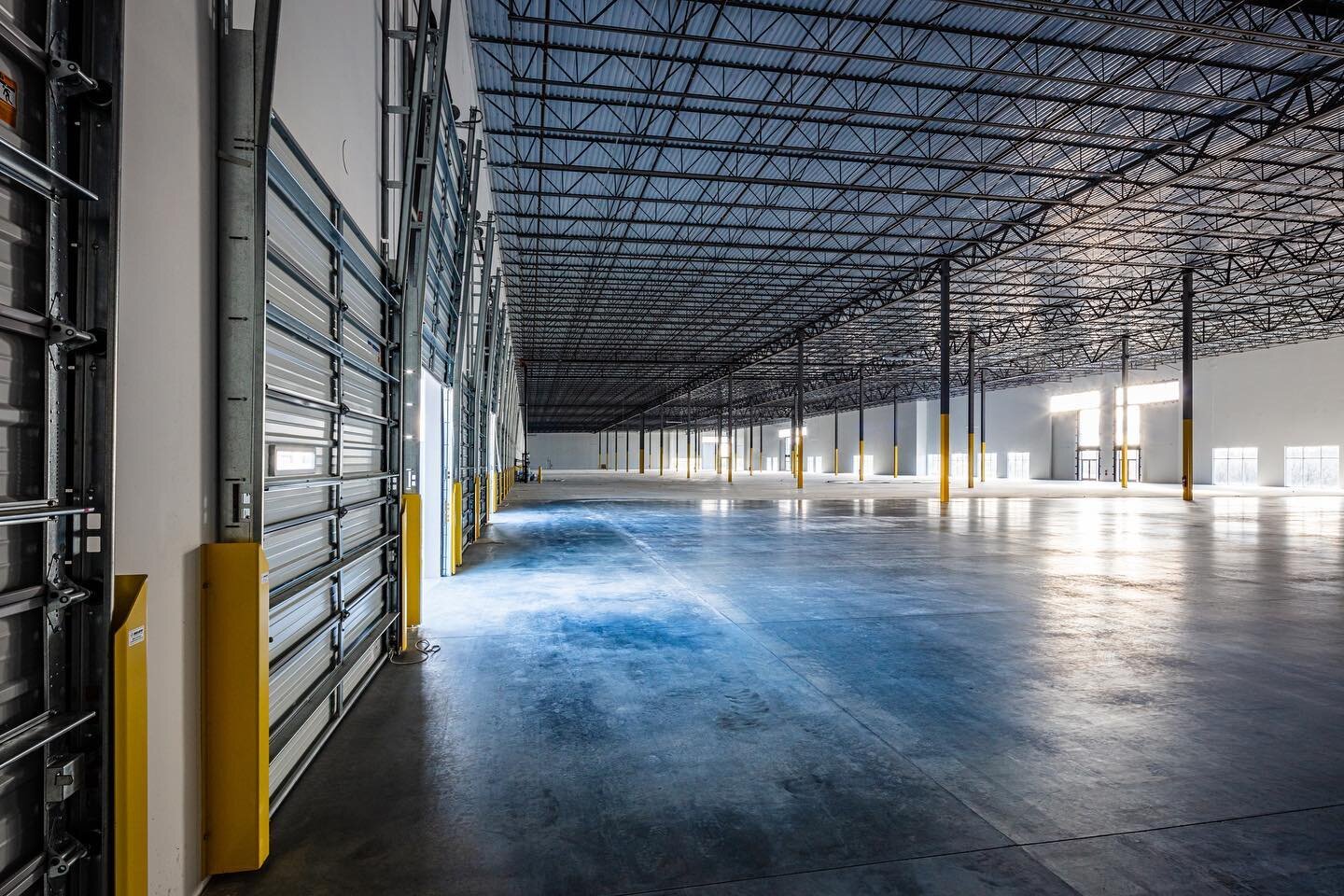 #architecturalphotography is our passion!  #flphotographer 
.
.
.
.
.
.
#architecture #architecturelovers #architectural #interior #interiorphotography #warehouse #warehousesale #photography #newconstruction #concrete #realestate #realestateflorida #