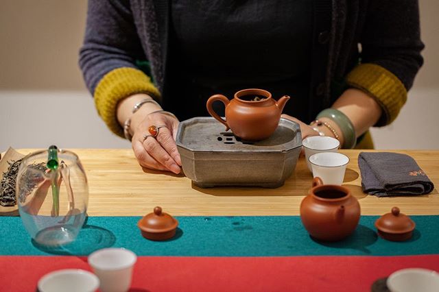 Thanks for everyone who fought NYC&rsquo;s freezing temperature and joined us this Saturday. Ten rounds brewing of Bing Dao Pu&rsquo;er was well with it, wasn&rsquo;t it? More authentic rare tea tastings are on the way, we promise! .
.
.
.
.
📸 by @a