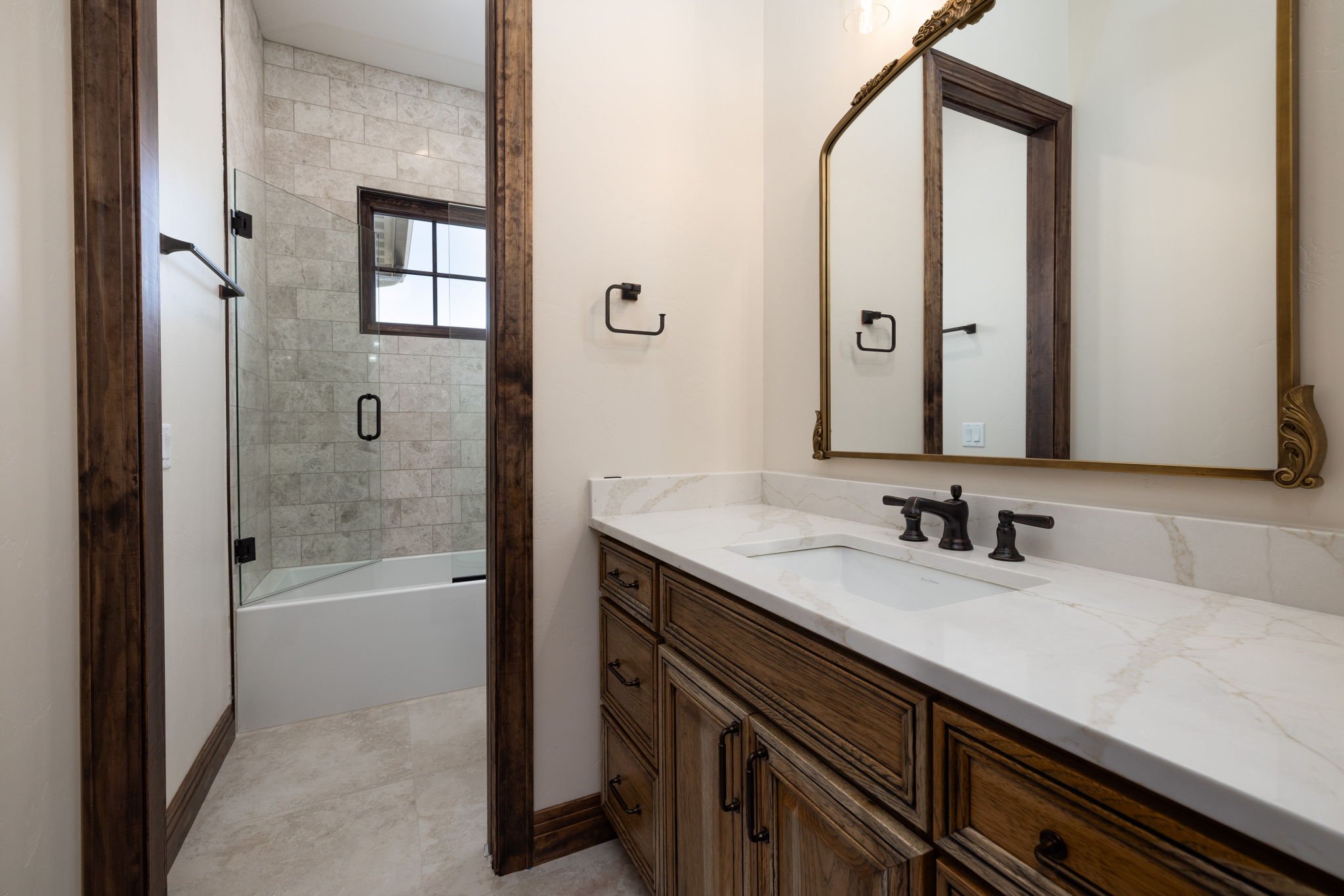 30-web-or-mls-1391 Fairway Drive-30.jpg