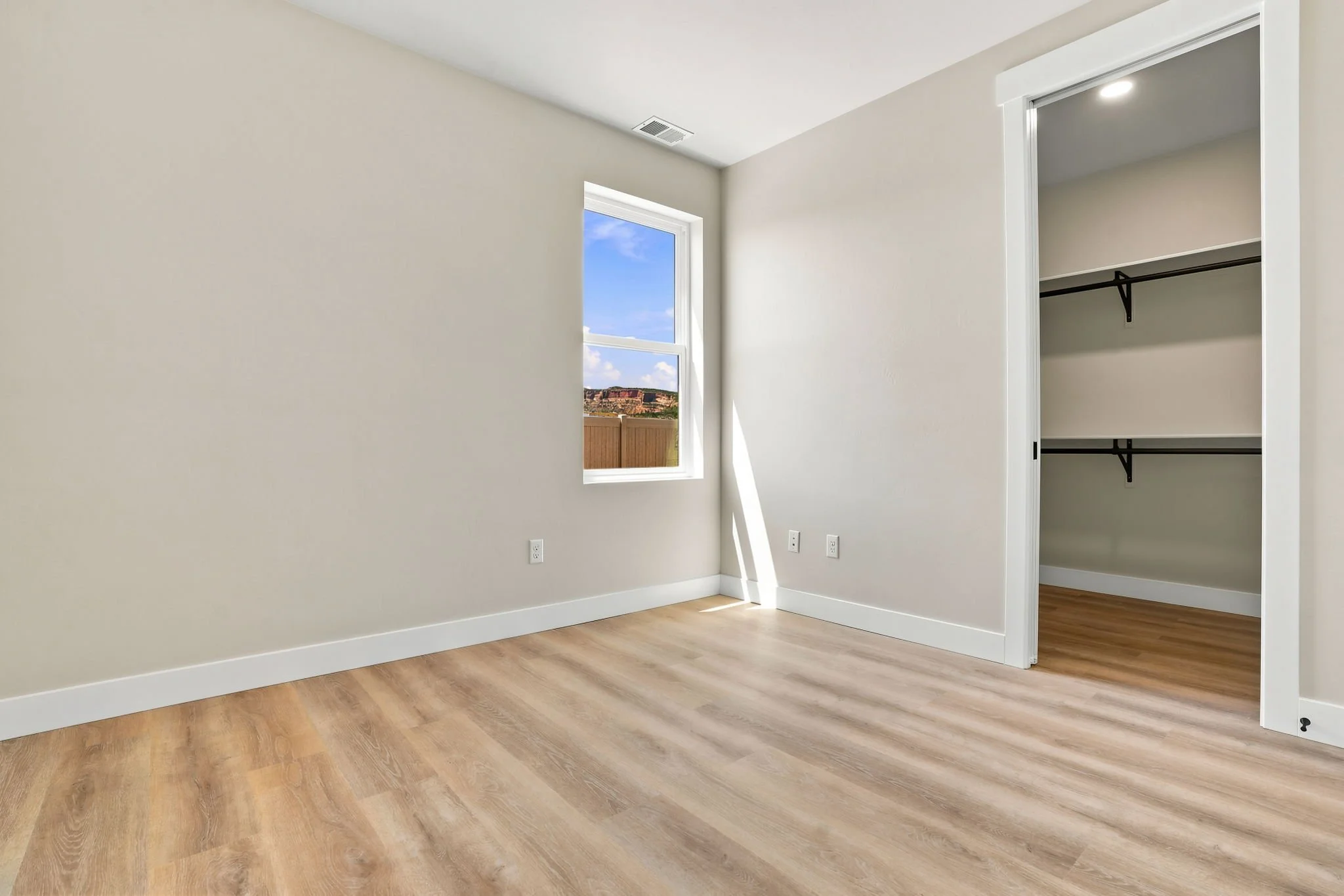 51-web-or-mls-1003 Summer Haven-47.jpg