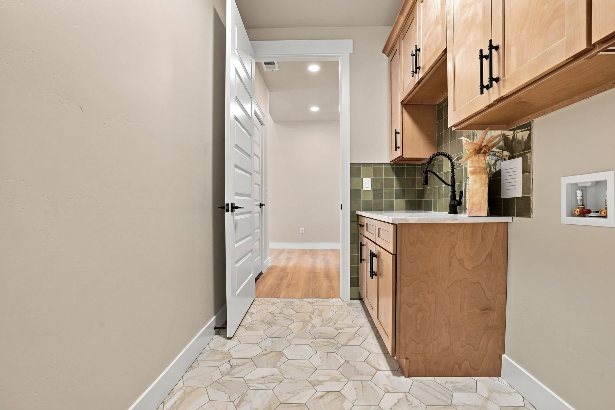 19-web-or-mls-1003 Summer Haven_Green-7.jpg