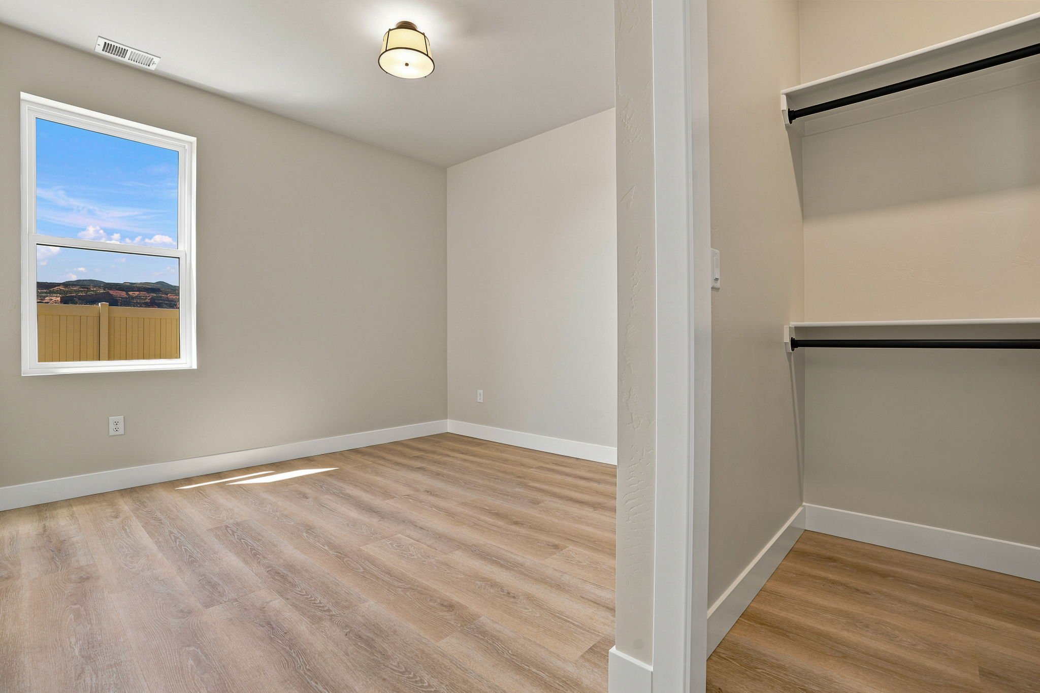 14-web-or-mls-1003 Summer Haven-14.jpg