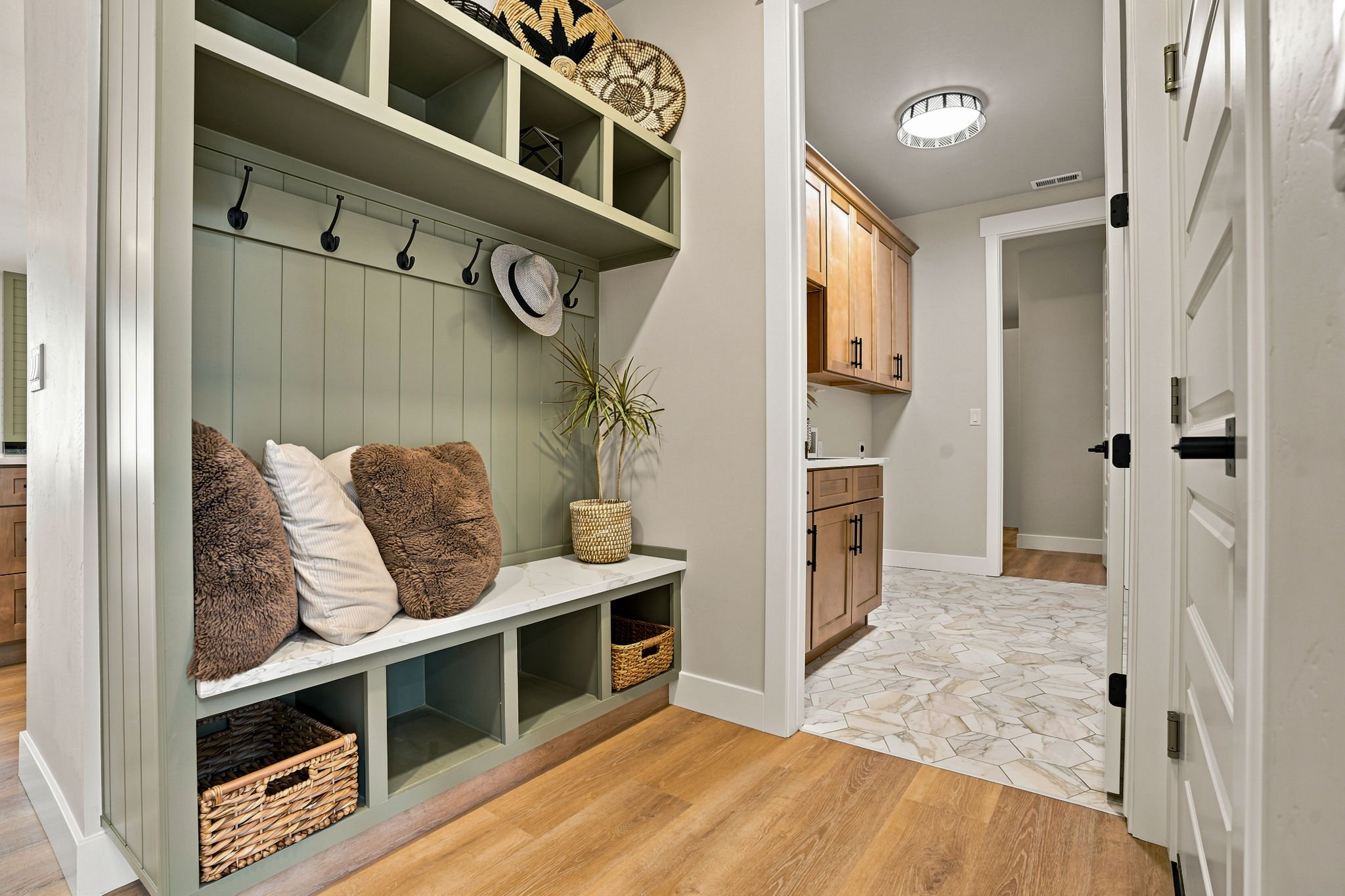 6-web-or-mls-1003 Summer Haven-6.jpg