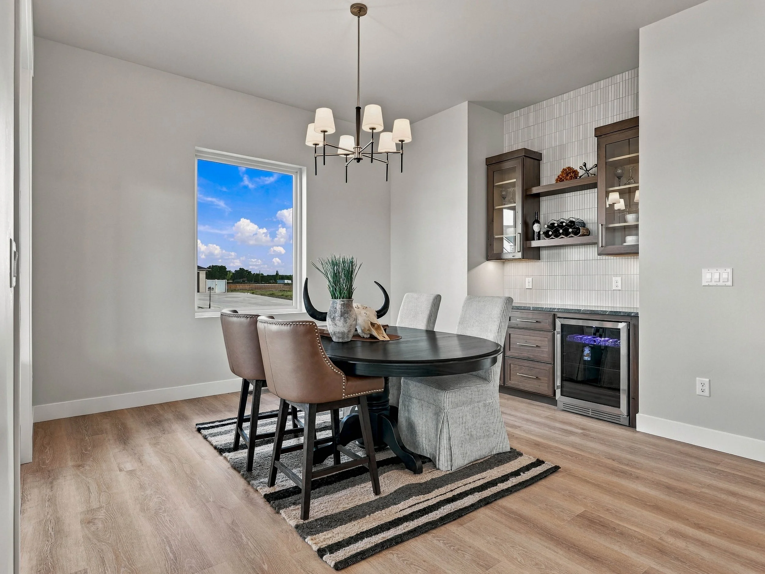 11-1670 Kangaroo Ct-11.jpg