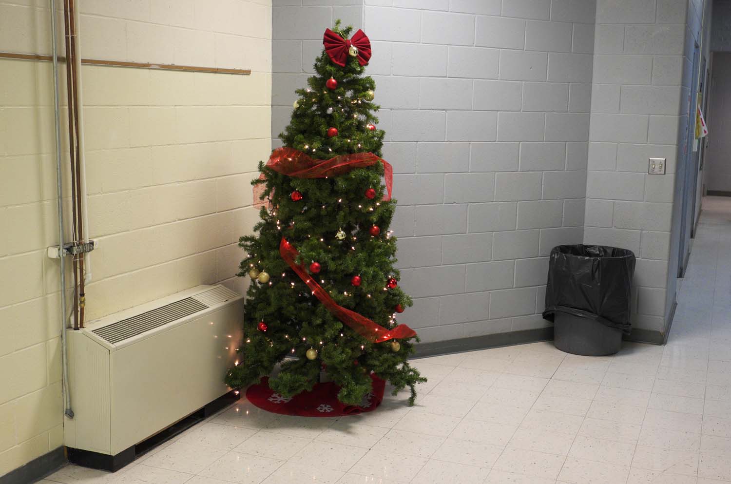  Christmas tree in a high school. Keokuk, IL. December, 2015 