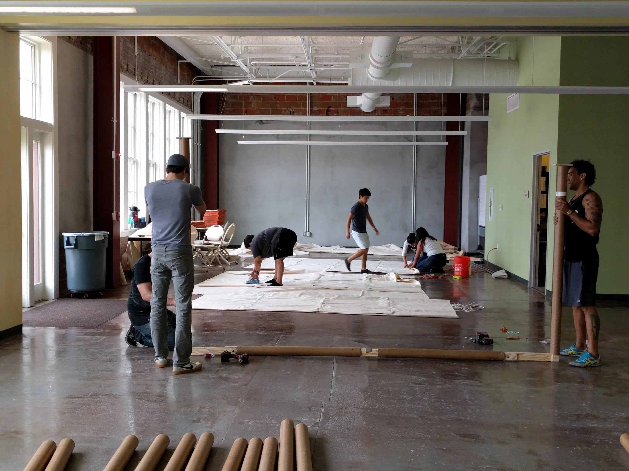 Working weekend: Building 10 tents