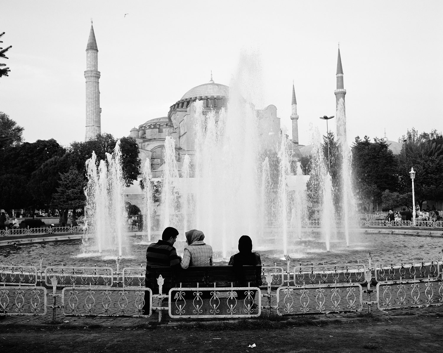 blurb_coupleonbench.gif