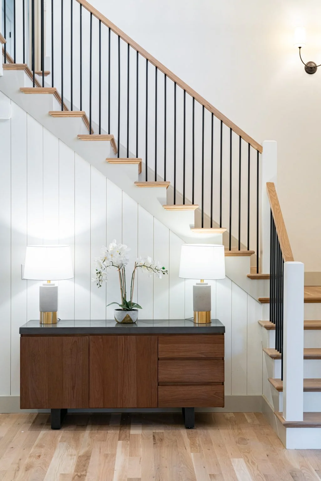 44-web-or-mls-303 Irish Rd-Full-44.jpg