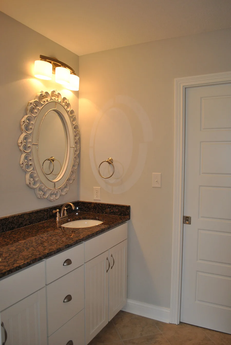 326 SAGAMORE 082.JPG