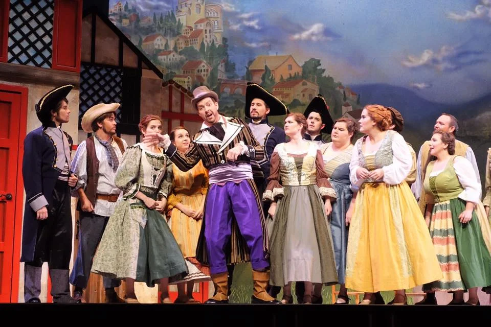 As Giannetta in L'elisir d'amore