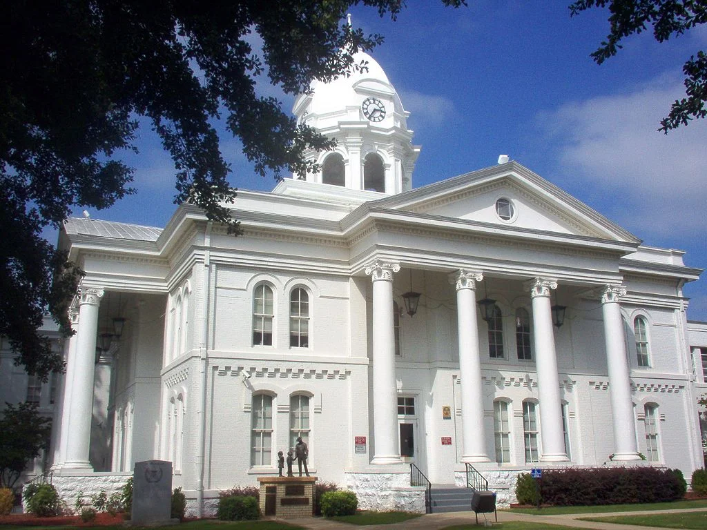 1024px-Colbert_County_Courthouse.JPG