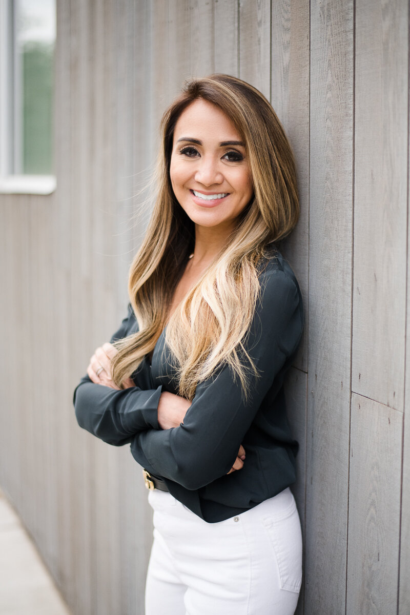 Denver realtor photoshoot and headshots of Loan Hau