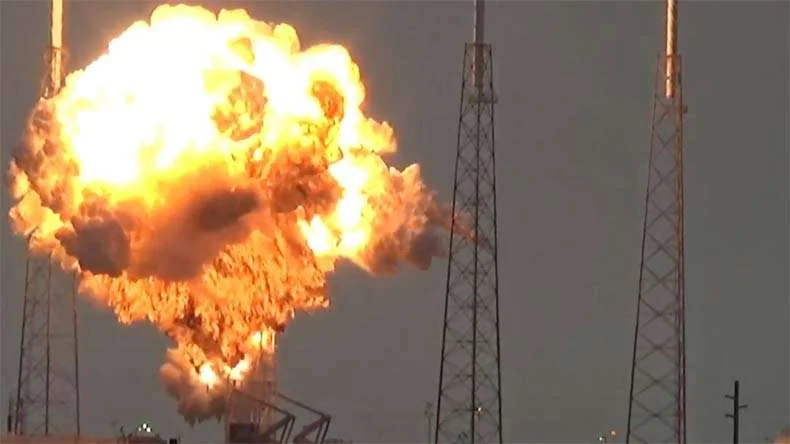 'Unidentified Flying Object' Seen As SpaceX Rocket Exploded