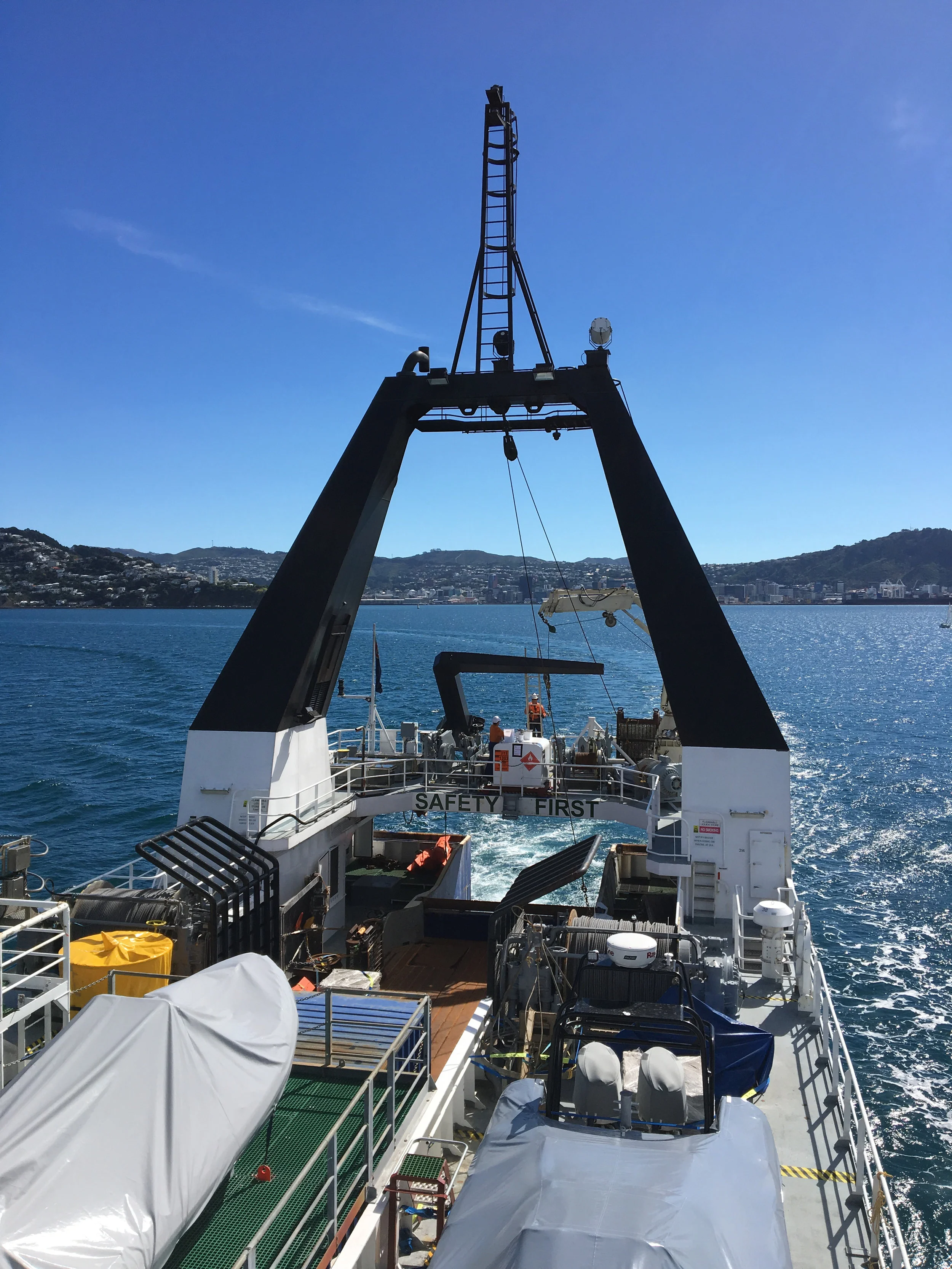 Tangaroa leaving Wellington on 9 February 2018.