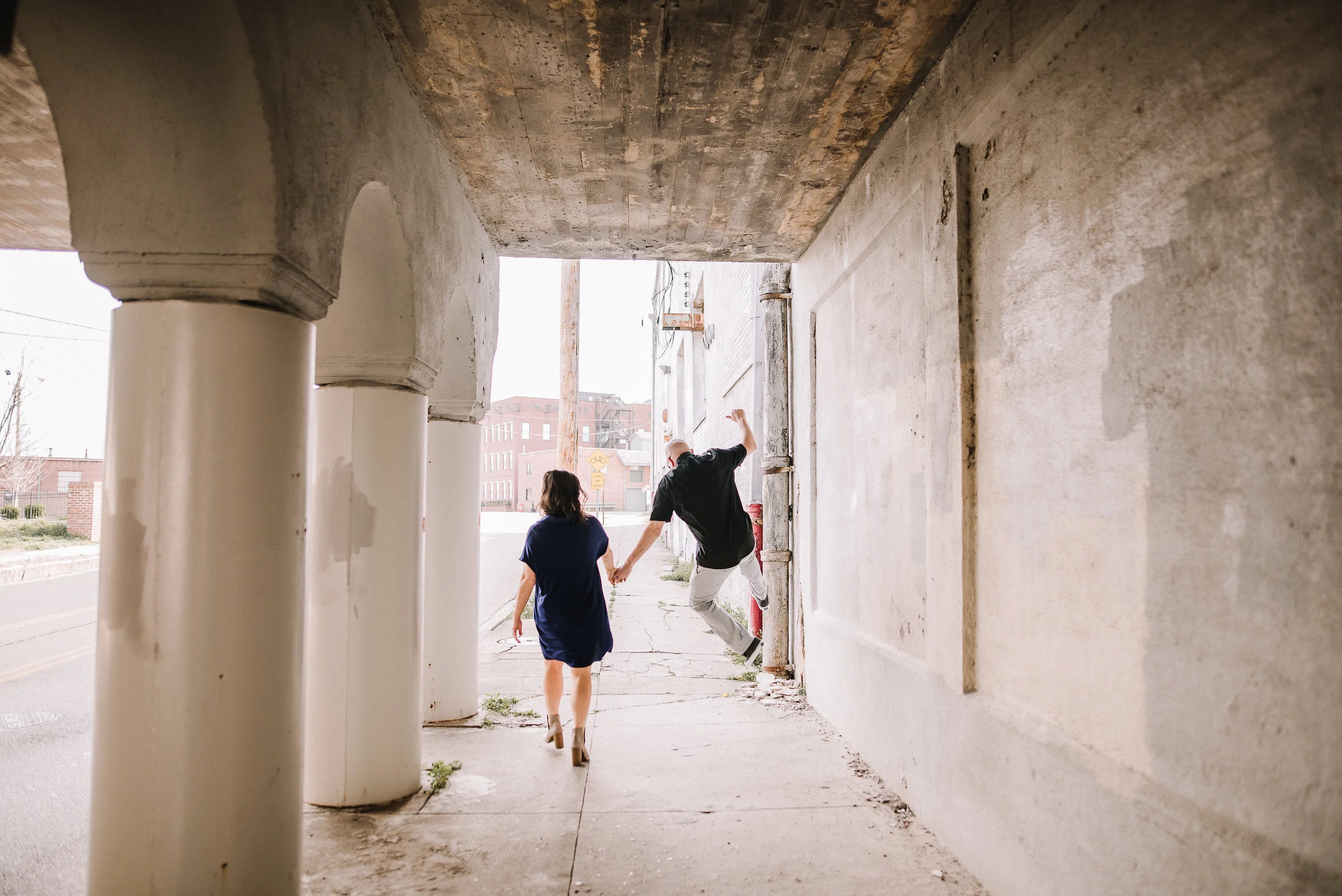 Melissa+Andy_Downtown-Memphis-Engagement-Session_Ashley-Benham-Photography-4714.jpg