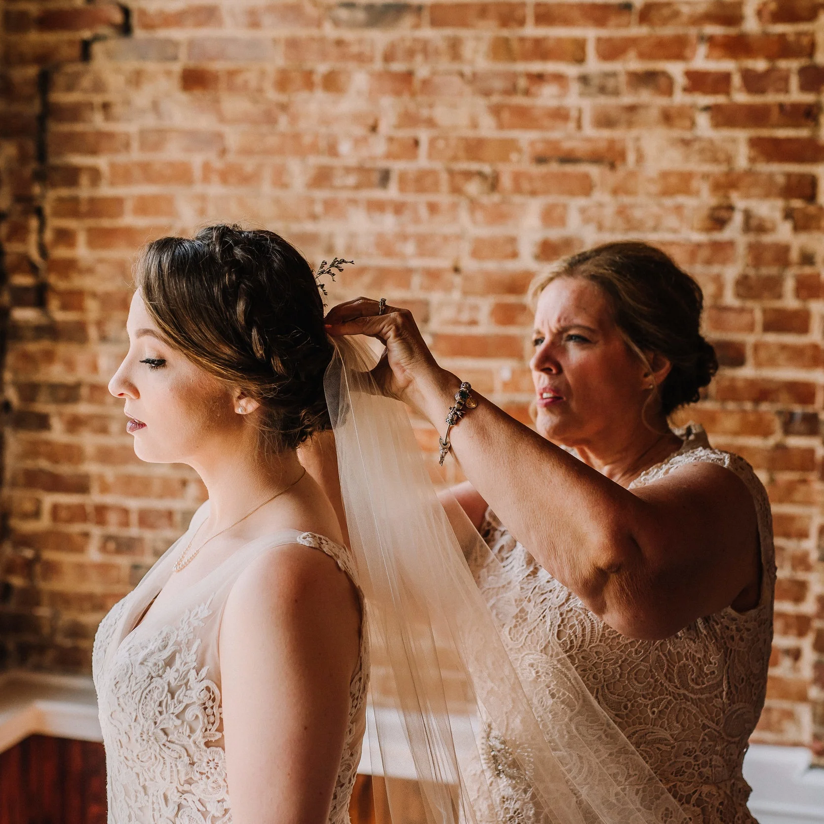 Trantham+Wedding_Balinese+Ballroom+Urban+Wedding_Ashley+Benham+Photography-161.jpg