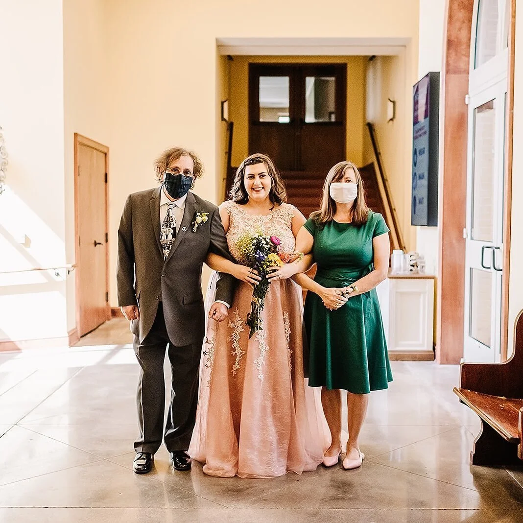 It's easy to dwell on how 2020 has negatively impacted all of us in the wedding industry. But what about positive ways weddings have changed over the past year? Here are just a few examples:⁠⁠
⁠⁠
1. Masking up + social distancing in smaller, more int