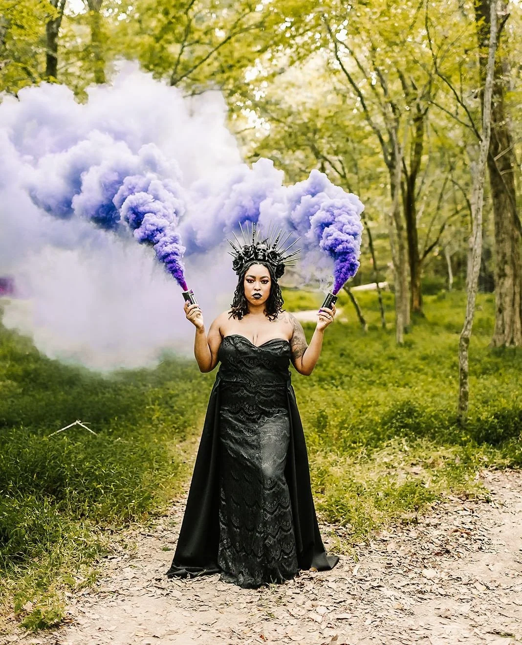 Spooky season is HERE... And I could not be more obsessed. 👻🖤⁠
⁠
The crunchy leaves, the cooler air, the thick sweaters... give me all of it. Engagements under eerie street lamps, bridal sessions in foggy gardens, portraits that feel like a gothic 