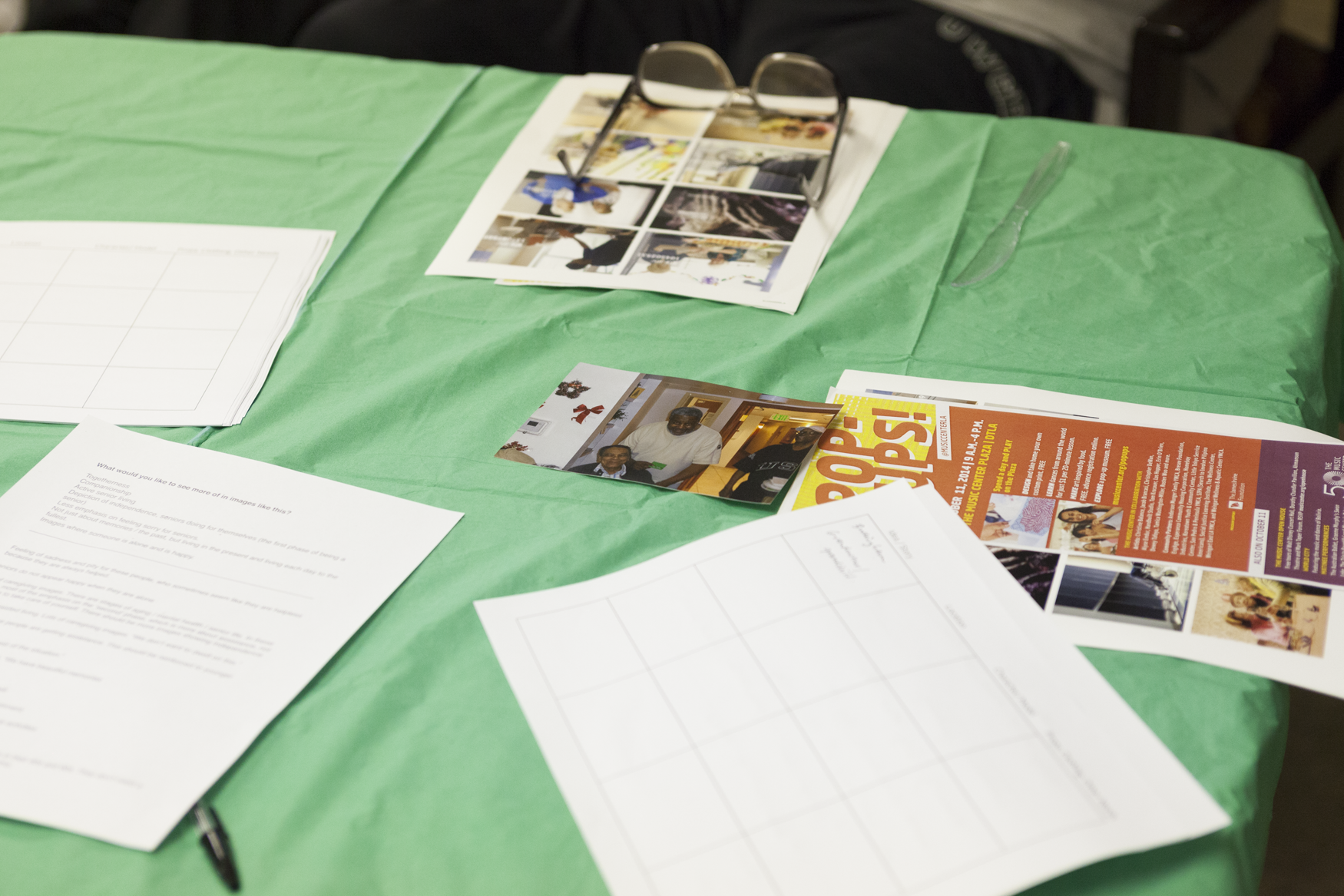   Participatory Design Studios : Analyzing Stock Photos + Crafting Alternative Versions 