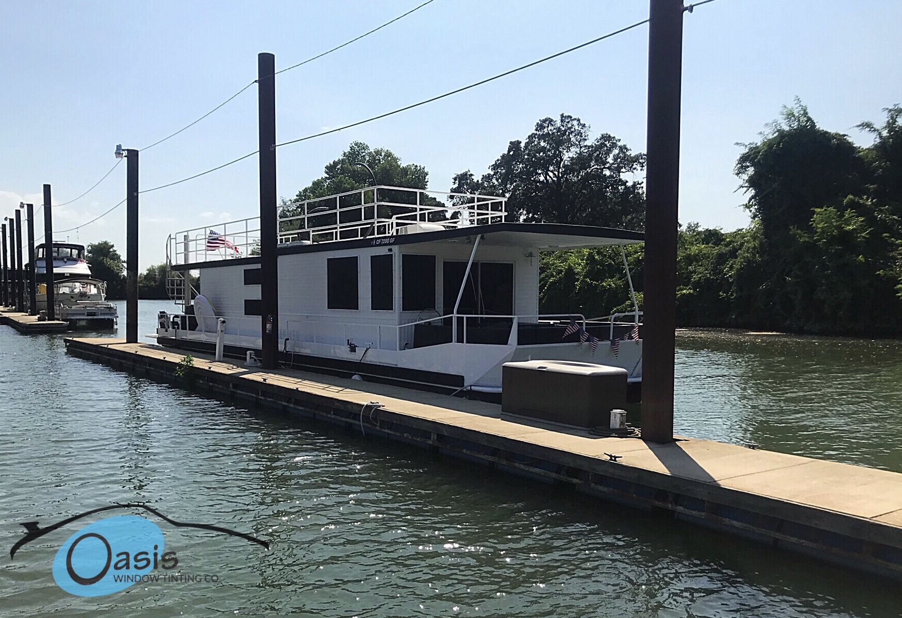 Carbon 5% on this houseboat