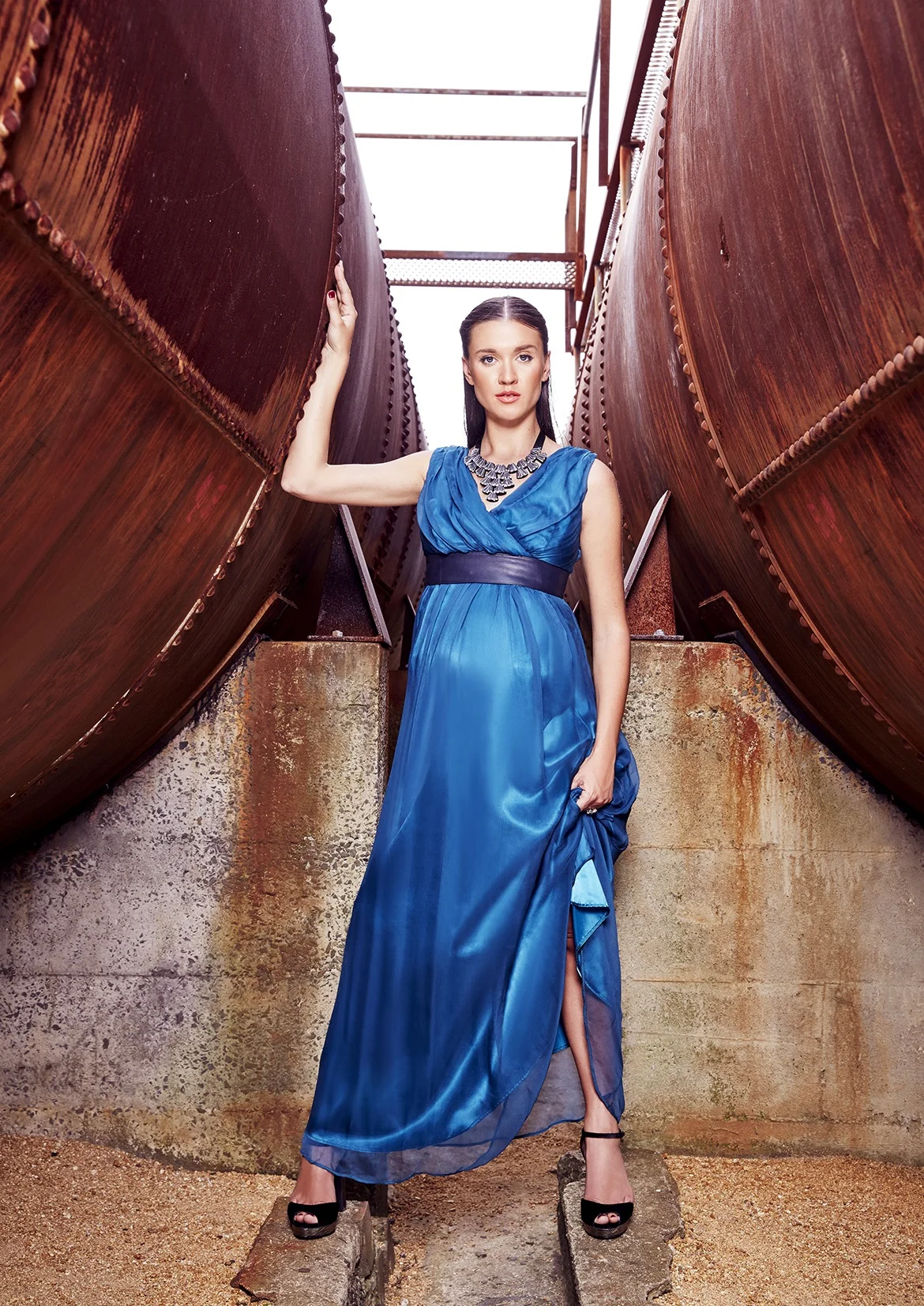BI1605_fashion_C14FE3A2_Pregnancy_0931 LR crop.jpg