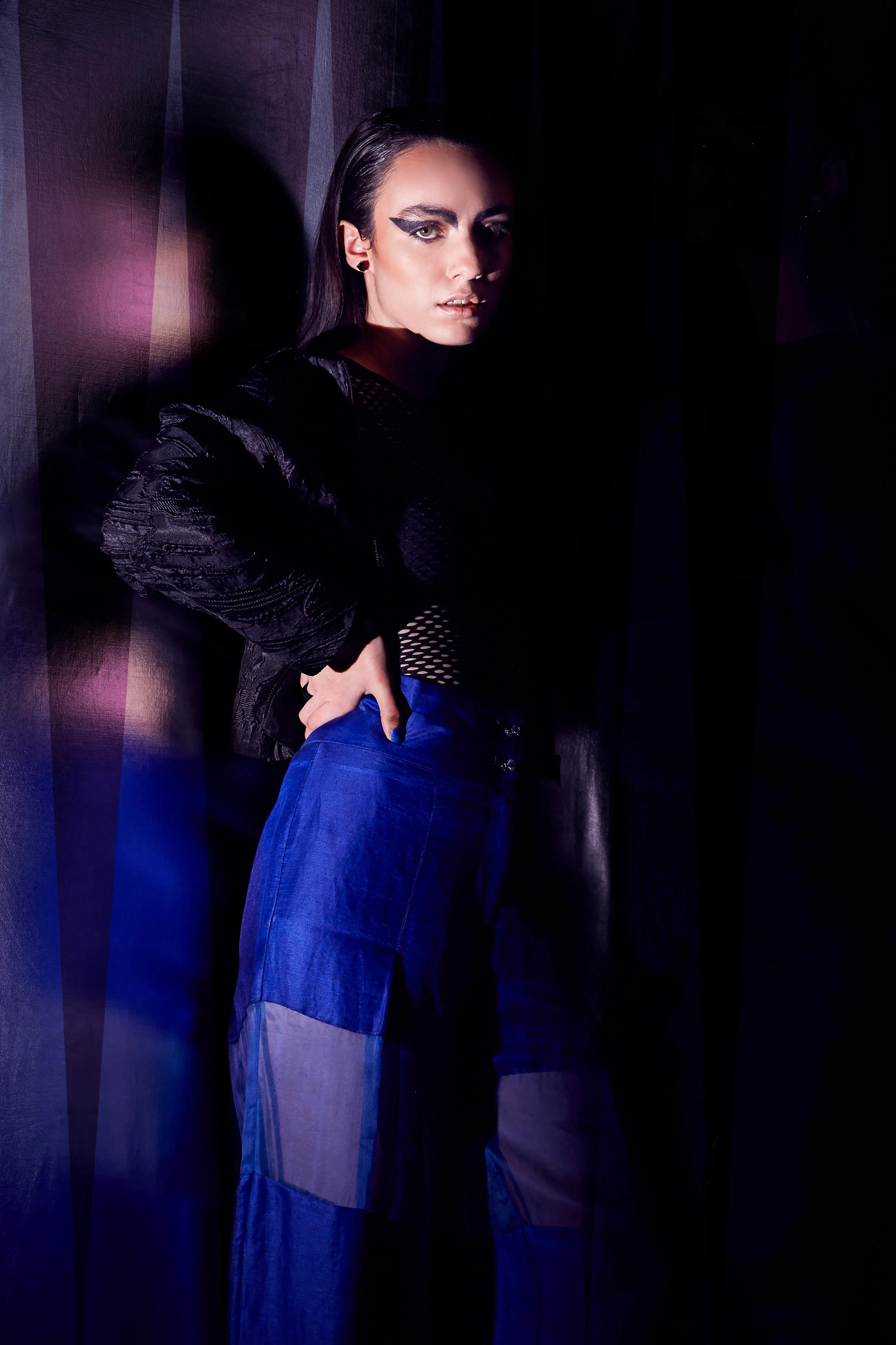 Dark-Light_6.jpg