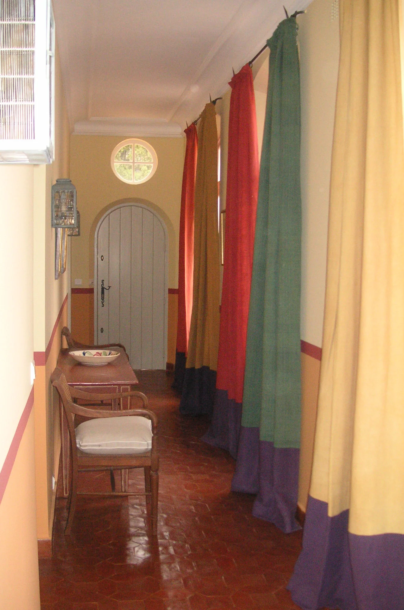 Hallway - Bastide.jpg