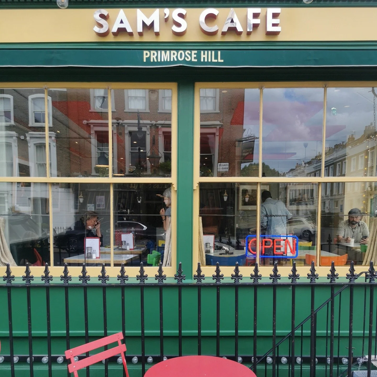 Just around the corner from @andrewohaganauthor is the wonderful Sam's Cafe in Primrose Hill, where they are open from breakfast through to dinner. The owners wanted to refresh the evening image so we collaborated with the wonderful @paulinecaulfield