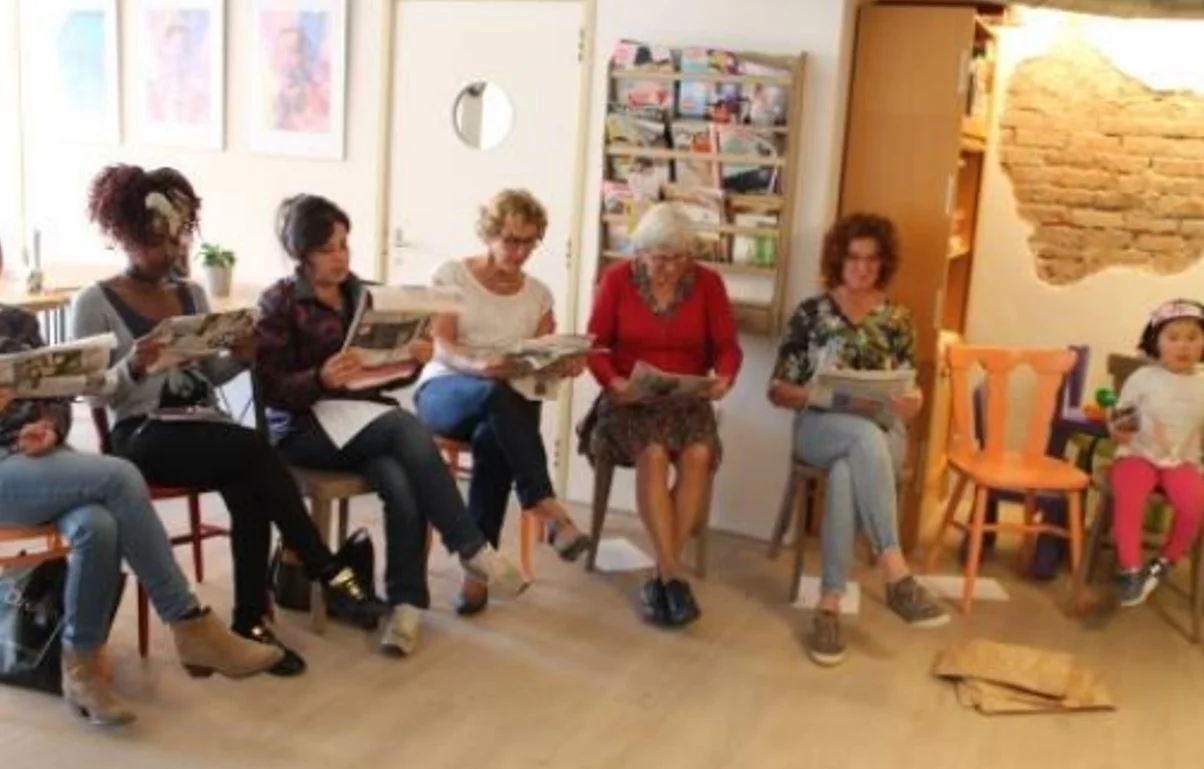 Week van samen 2018. Samen muziek maken met een krant.