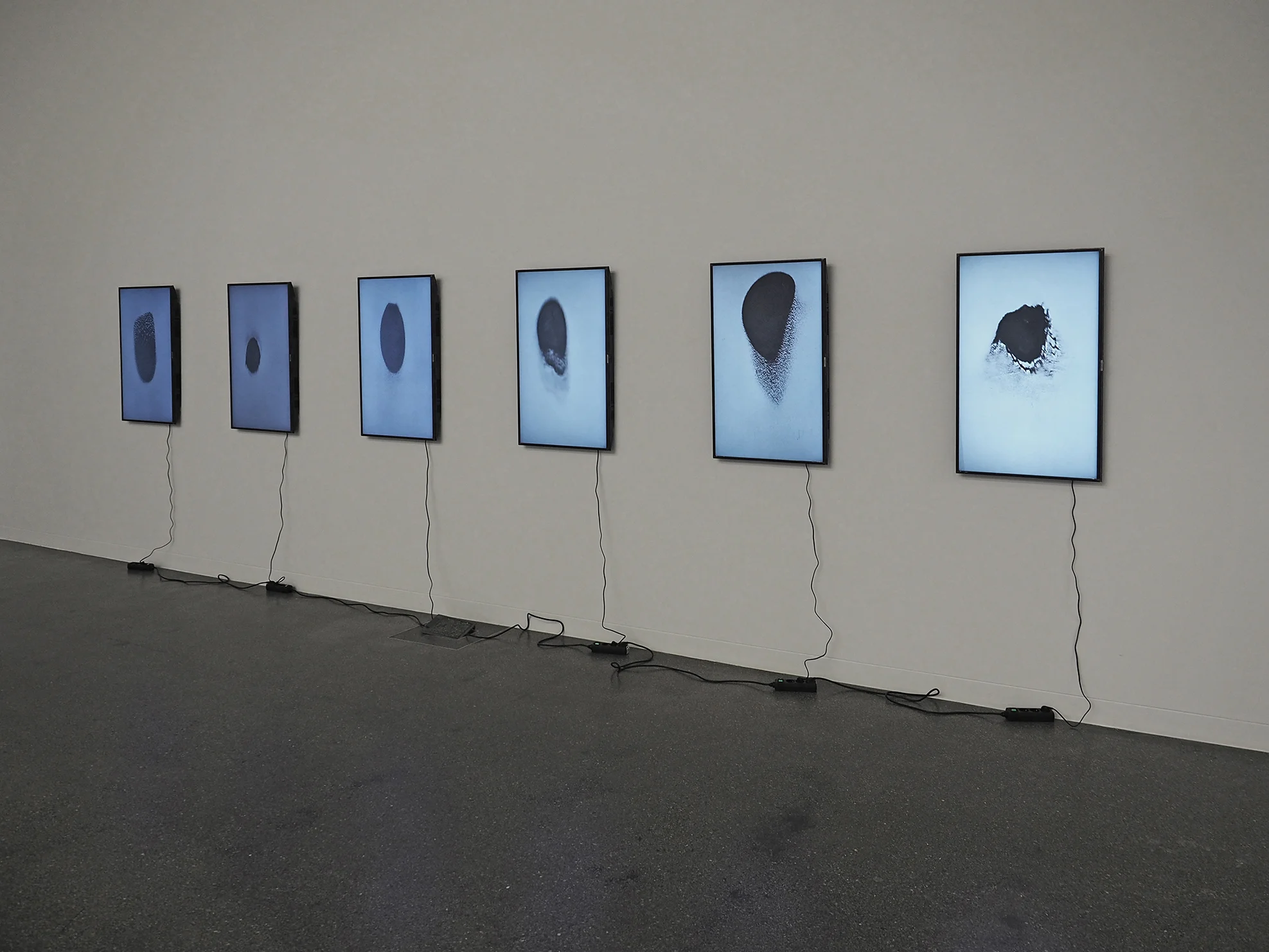 Vibrations, 2018, video installation.