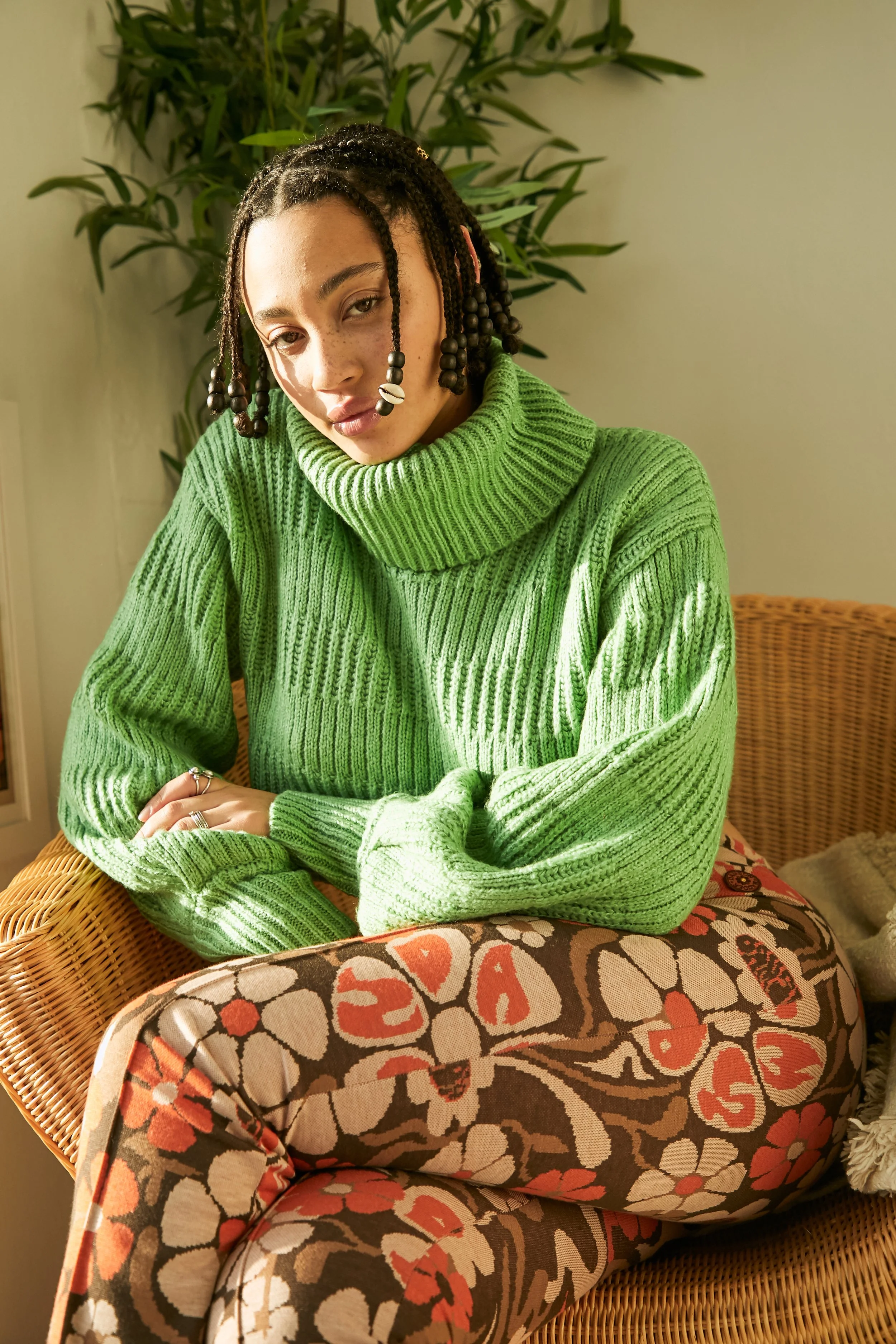 0114345141996_030 TEXTURED CROP ROLL NECK_3769.jpg