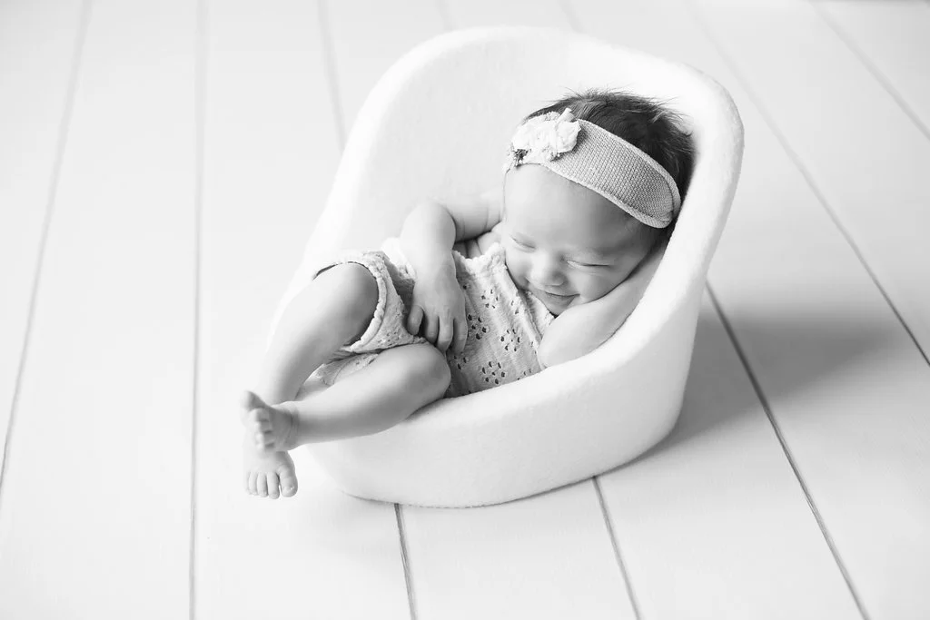 Ellie16_B&W.jpg