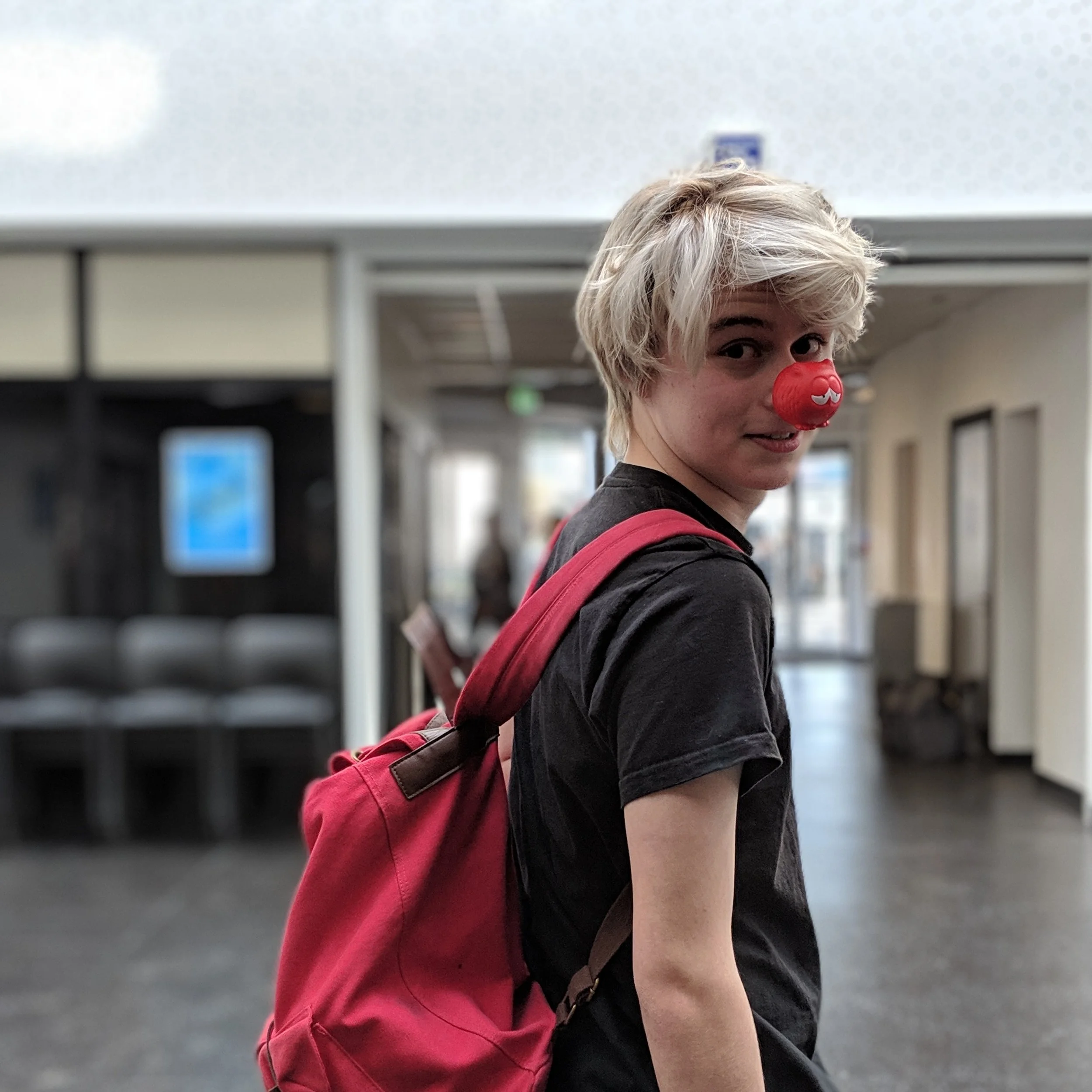 00100dPORTRAIT_00100_BURST20190311110508034_COVER.jpg